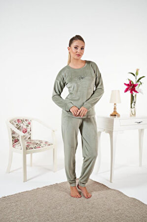 Kadın Kışlık Kadife Pijama Takımı