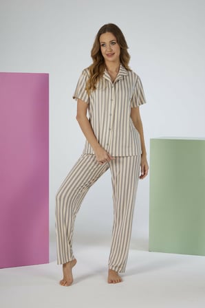 Estiva Kadın Pembe Çizgili Gri Kısa Kollu Önden Düğmeli Soft Pijama Takımı