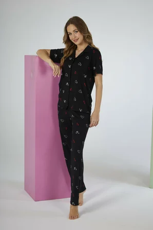 Estiva Kadın Kalp Desenli Siyah Kısa Kollu Önden Düğmeli Soft Pijama Takımı