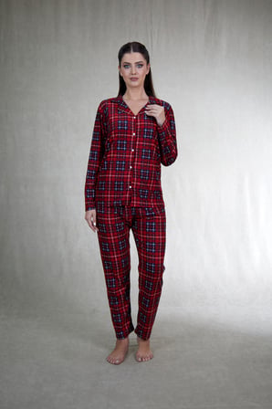 Estiva Kadın Kareli Kırmızı Önden Düğmeli Süet Pijama Takımı