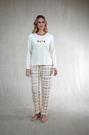 Estiva Kadın Kareli Krem Rengi Kadife Pijama Takımı