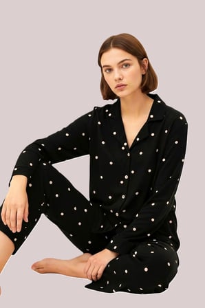 Estiva Kadın Puantiyeli Önden Düğmeli Süet Pijama Takımı