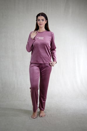 Estiva Kadın Weekend Yazılı Kadife Pijama Takımı