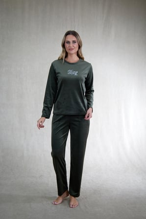 Estiva Kadın Something Yazılı Kadife Pijama Takımı