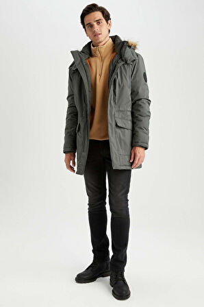 Regular Fit Kapüsonlu Suni Kürklü Mont X3983AZ22WNKH412