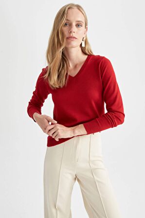 DeFacto Regular Fit Basic V Yaka Ekstra Yumuşak Dokulu Basic Kazak F7088AZ22WNRD44