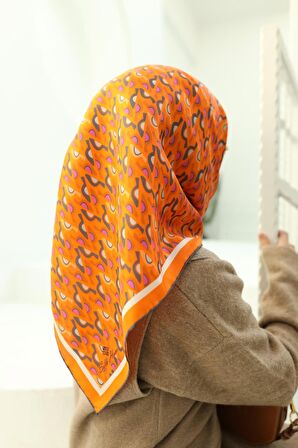 Silk Home Turuncu Geometrik Desenli Tivil İpek Eşarp 11413-28