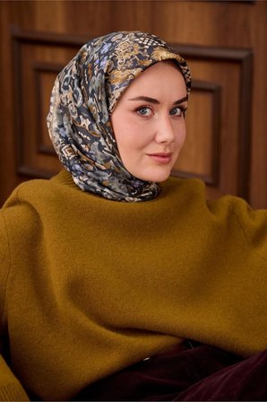 Silk Home Twill İpek Eşarp Lacivert–Yağ Yeşili Desenli Tok Duruşlu Kaymaz 90x90