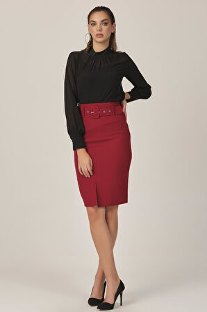 Önü Yırtmaçlı Kemerli Etek 