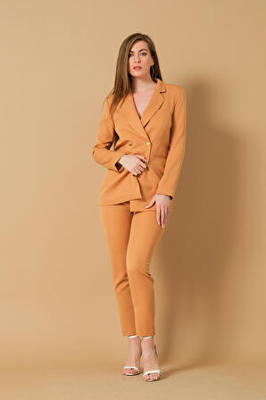 Metal Düğme Detaylı Blazer Ceket