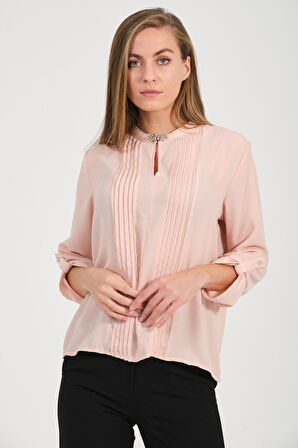 Parlak Aksesurlı Şık Bluz