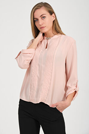 Parlak Aksesurlı Şık Bluz