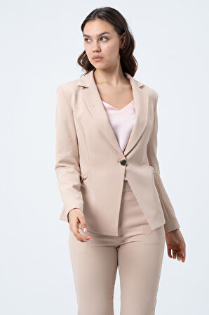 Metal Aksesuar Detaylı Ceket 