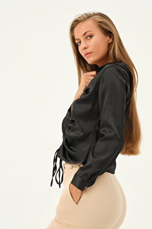 Önü Büzgülü Saten Bluz