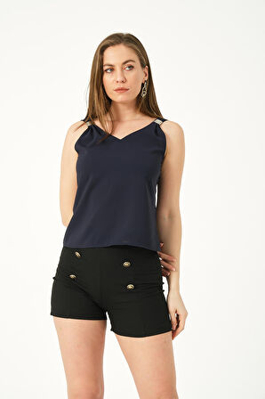 Aksesuarlı Kolsuz Bluz