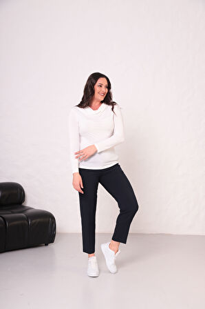 Büyük Beden Dökümlü Yakalı Bodycorn Bluz