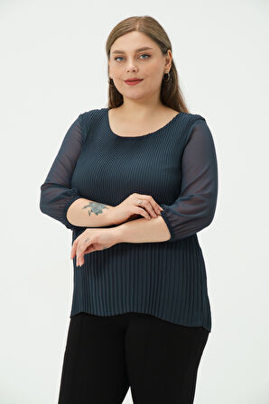 Büyük Beden Pilise Detaylı Bluz