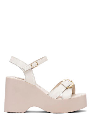 Venüs 2311531Y Kadın Hakiki Deri Dolgu Topuk Sandalet Bej