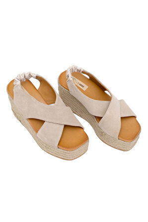 Elit Rosabelle Kadın Hakiki Süet Deri Dolgu Topuk Sandalet Bej