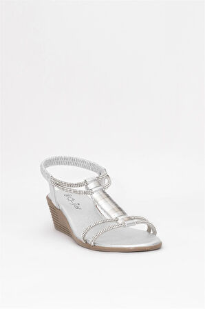 Guja 25Y145-1 Kadın Taşlı Dolgu Topuk Sandalet Gümüş