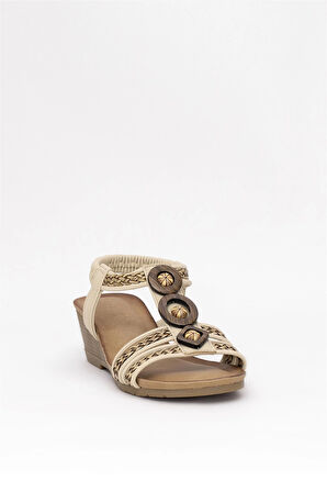 Guja 25Y145-4 Kadın Dolgu Topuk Sandalet Bej