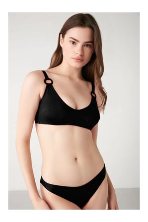 Solena Halka Detaylı Düz Renk Bikini