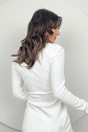 Mira Kadın Uzun Kollu V Yaka Düğmeli Beyaz Slim Fit Triko Elbise