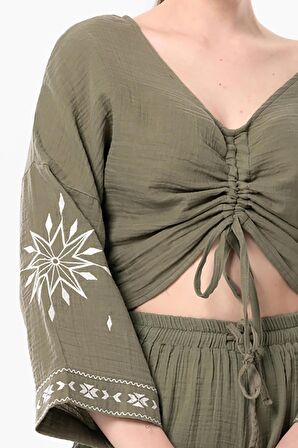 Uzun Kol Günışığı Büzgü Detaylı Yazlık Müslin Bluz Haki Hk