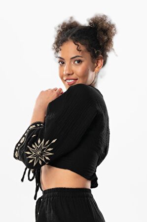 Uzun Kol Günışığı Büzgü Detaylı Yazlık Müslin Bluz Siyah Syh