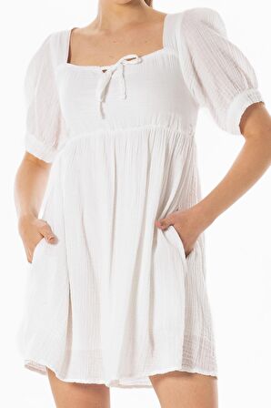 Kısa Kol Lara Kare Yaka Bağlama Detaylı Yazlık Müslin Elbise Beyaz Byz