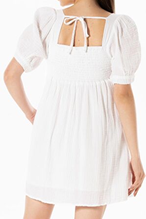 Kısa Kol Lara Kare Yaka Bağlama Detaylı Yazlık Müslin Elbise Beyaz Byz