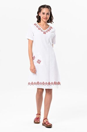 Kısa Kol Şile Bezi Kruvaze Yaka Nakışlı Tülin Midi Boy Yazlık Otantik Elbise Beyaz Byz