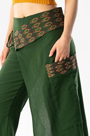 Kumru Şile Bezi Nakışlı Bağlama Detaylı Yazlık Otantik Pantolon Yeşil Ysl