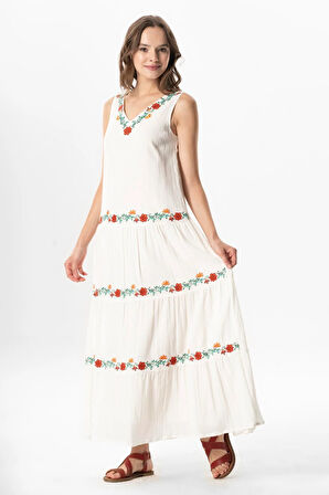 Kolsuz Şile Bezi Bahar V Yaka Nakışlı Uzun Yazlık Elbise Krem Krm