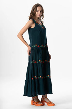 Kolsuz Şile Bezi Bahar V Yaka Nakışlı Uzun Yazlık Elbise Petrol Ptrl