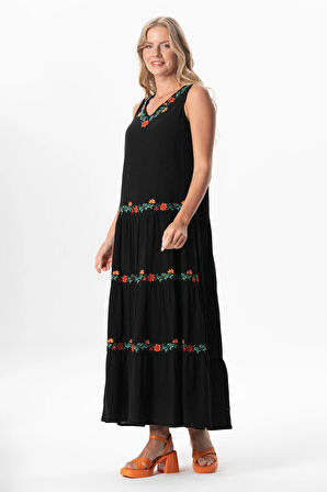 Kolsuz Şile Bezi Bahar V Yaka Nakışlı Uzun Yazlık Elbise Siyah Syh