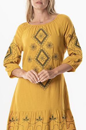 Yarım Kol Vual Yeşim Kemer Detaylı Nakışlı Kısa Yazlık Elbise Hardal Hrd