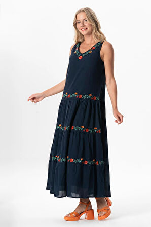 Kolsuz Şile Bezi Bahar V Yaka Nakışlı Uzun Yazlık Elbise Lacivert Lcvt