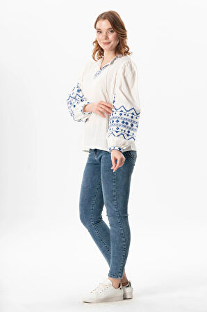 Uzun Kol Şile Bezi İdil V Yaka Nakışlı Yazlık Bluz Krem Krm