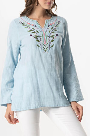 Uzun Kol Çiçek V Yaka Nakışlı Müslin Yazlık Bluz Buz Mavi Bmv