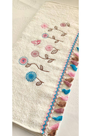 Bukle Çeyizlik Çiçek Kelebek Nakışlı, Püsküllü (50X90 3AD. 30X50 3AD.) 6'lı  El ve Mutfak Havlu Seti