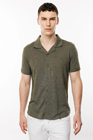 Haki Dynamic Fit  Apaç Yaka Düz Kısa Kollu Cepsiz Pamuklu Gömlek