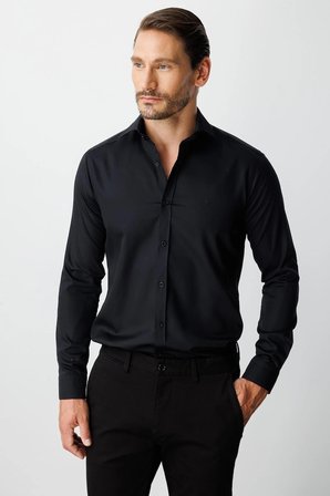Siyah Regular Fit Geniş Kalıp Klasik Yaka Düz Uzun Kollu Cepsiz %100 Pamuk Non Iron Ütü İstemeyen Gömlek 