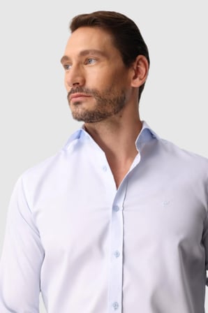 Beyaz Regular Fit Geniş Kalıp Klasik Yaka Düz Uzun Kollu Cepsiz %100 Pamuk Non Iron Ütü İstemeyen Gömlek 
