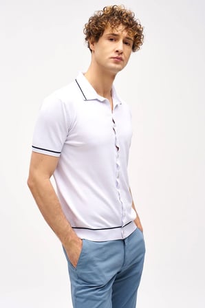 Beyaz Slim Fit Dar Kalıp Düğmeli Polo Yaka Desenli Kısa Kollu Triko Tişört