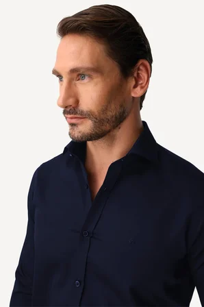 Lacivert Slim Fit Dar Kalıp Klasik Yaka Düz Uzun Kollu Cepsiz %100 Pamuk Non Iron Ütü İstemeyen Gömlek 