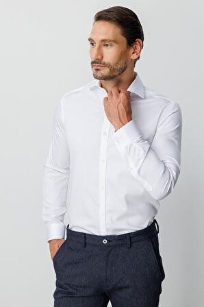 Beyaz Slim Fit Dar Kalıp Klasik Yaka Düz Uzun Kollu Cepsiz %100 Pamuk Gömlek