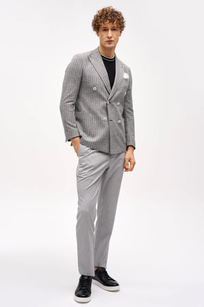 Erkek Siyah Slim Fit Ceket – Geniş Kırlangıç Yaka
