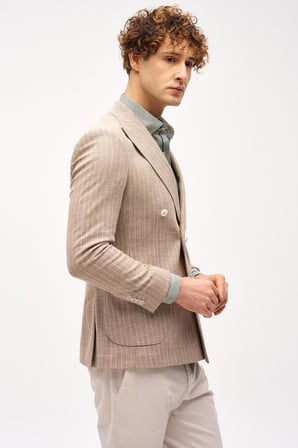 Erkek Bej Slim Fit Ceket – Geniş Kırlangıç Yaka