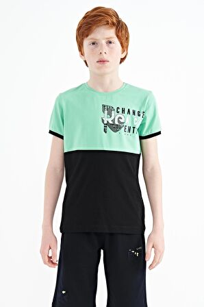 Su Yeşili Baskı Detaylı Renk Bloklu Standart Kalıp O Yaka Erkek Çocuk T-Shirt - 11107 | 11-12 Yaş